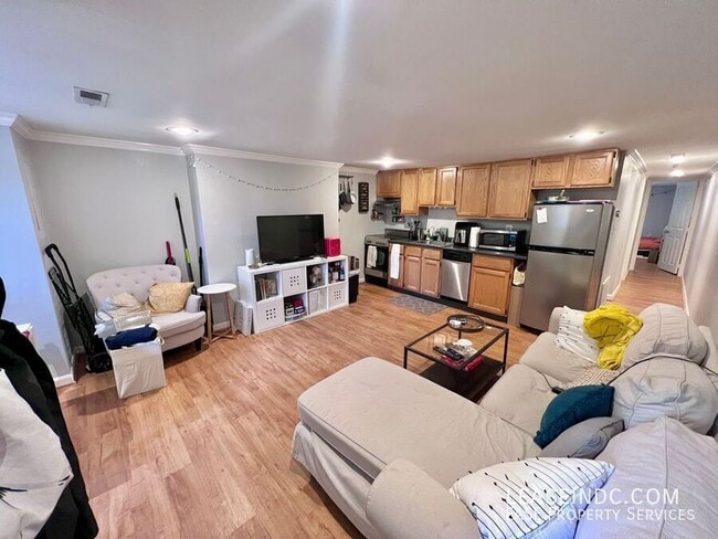 Photo - 1203 New Jersey Ave NW Unit #B