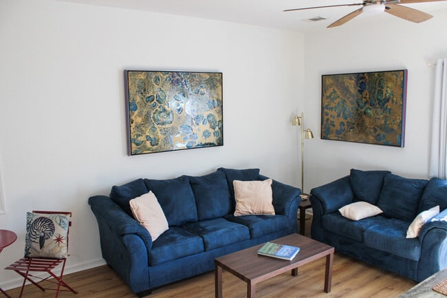 205 Royal Poste Rd Unit SI ID1322126P