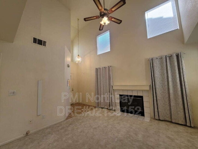 1109 Syracuse Cir