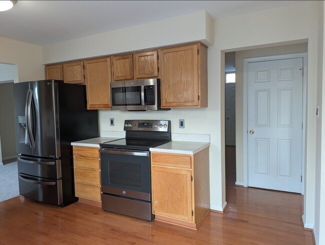 Photo - 906 Hamilton Rd