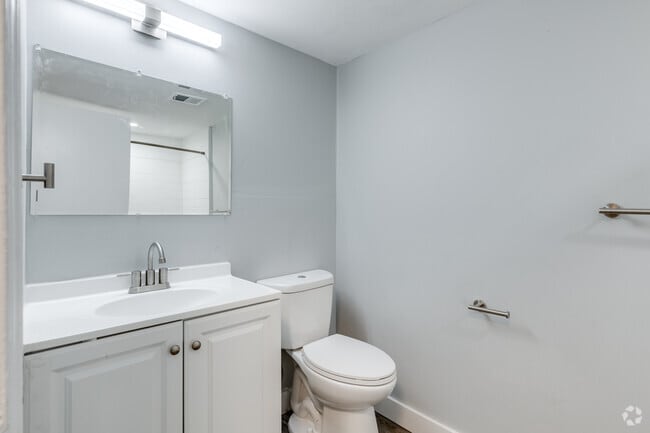 2BR, 1.5BA - 1,116SF