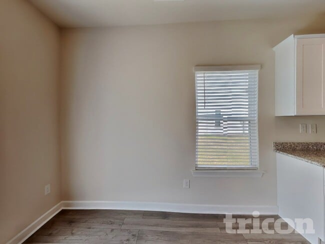 Photo - 3326 Quintana Dr