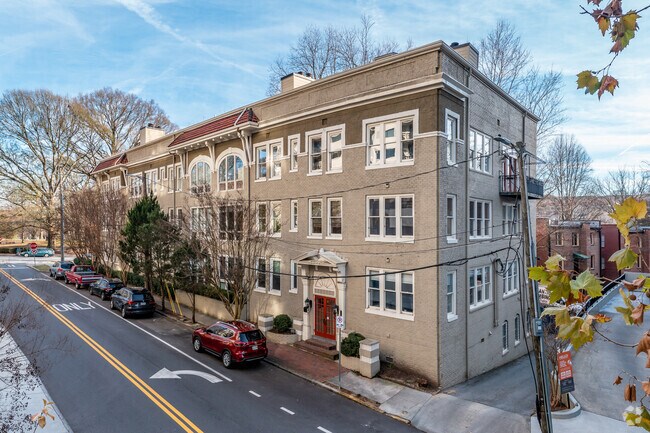 Photo - 1116 Piedmont Ave NE Apartments