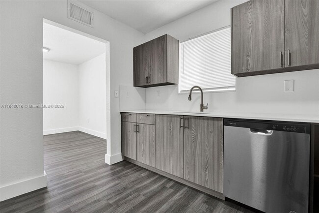 Photo - 5753 NW 6th Ave Unit 5751