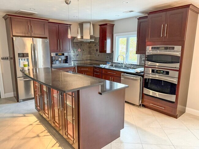 Photo - 1132 W Boylston St Unit 1