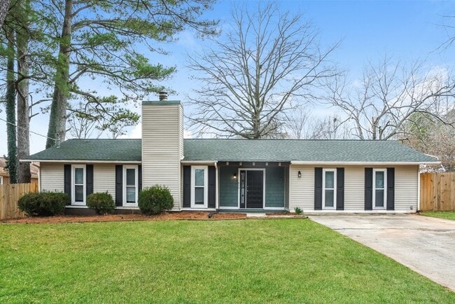 Building Photo - 619 Larry Dr