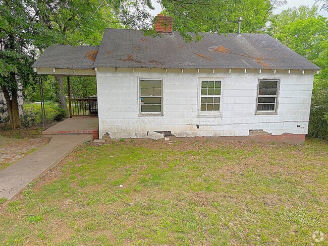 Building Photo - 2718 McCoy Ave Rental