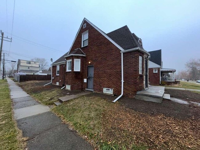 Photo - Freshly Renovated 3 Bedroom Bungalow