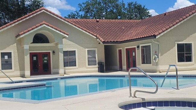 Photo - 3008 Parkway Blvd Unit 107