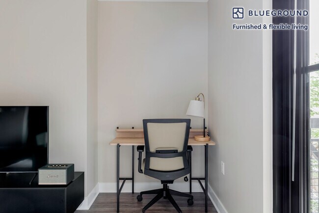 Photo - 443 New York Ave NW Unidad FL4-ID877