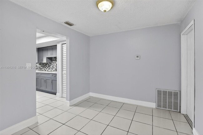 Photo - 2521 NW 72nd Ave