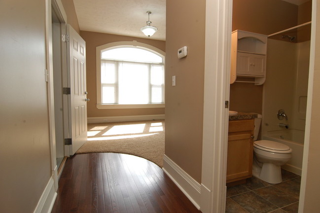 Georgeanna Court
