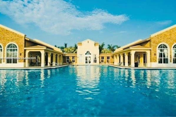 Photo - 3380 NE 9th St Unit 203