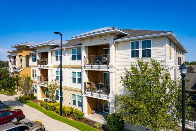 7400 Highline Dr Brooksville, FL 34613 - Vista Park Senior Living - A 55+ Community*