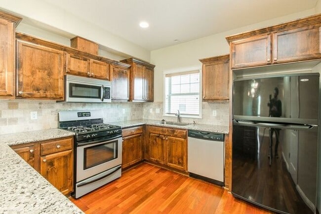 Photo - Springwater Corridor: Your Serene Home Awa...
