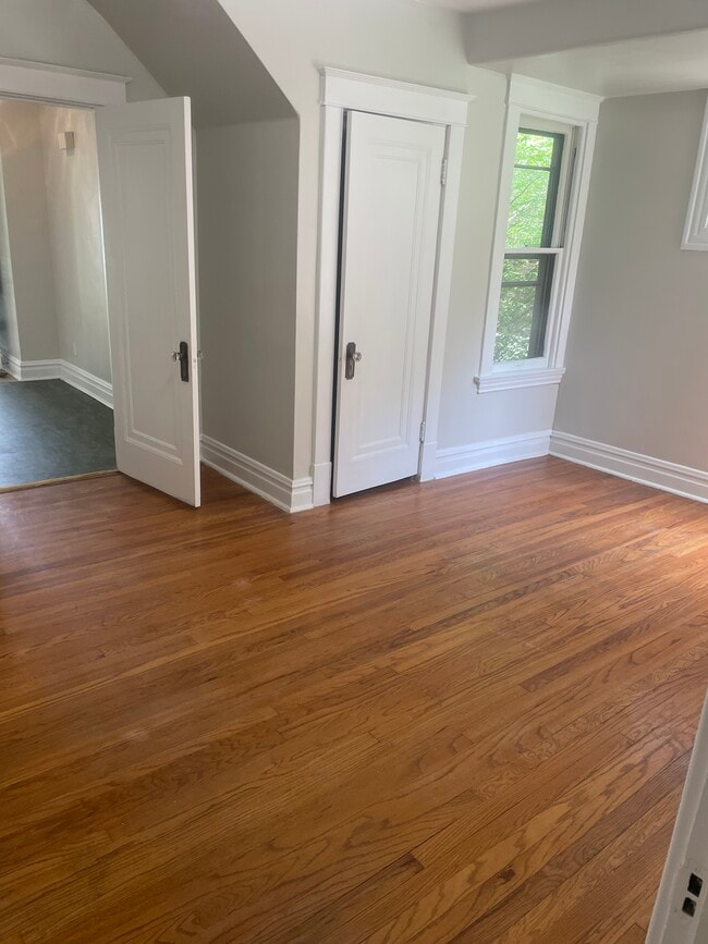 Photo - 5244 Bancroft Ave