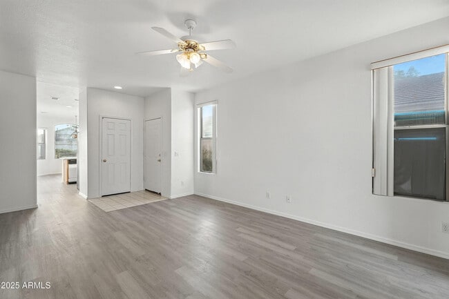 Photo - 8815 N 66th Ave