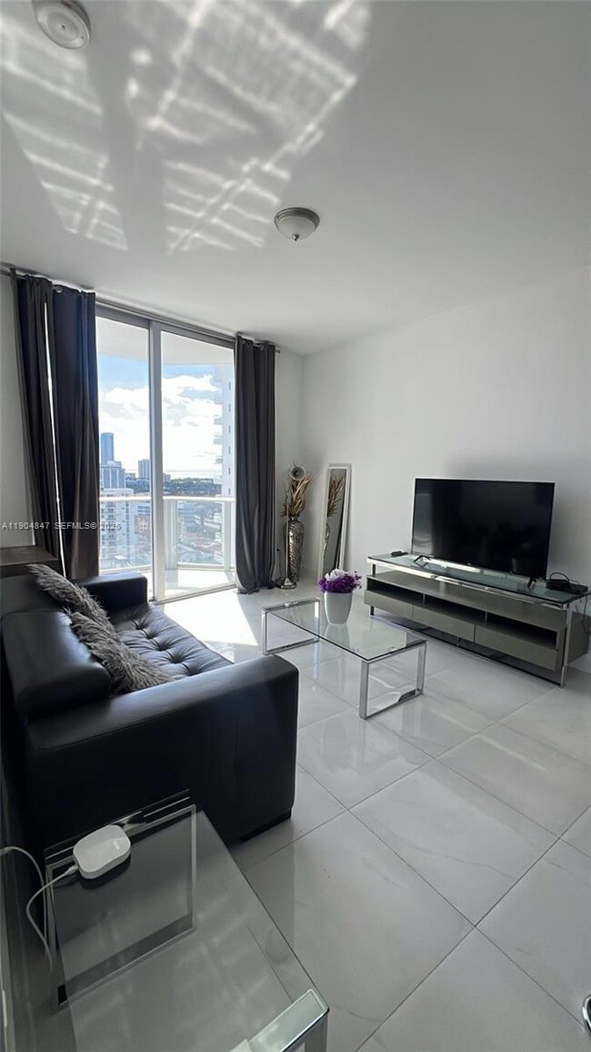 Photo - 1010 SW 2nd Ave Unit 2010