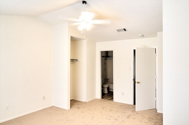 Photo - 9563 Olde Towne Row