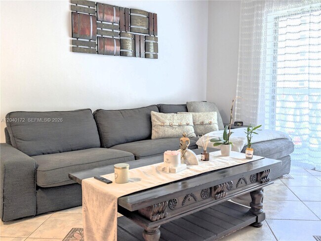 Photo - 450 Golden Isles Dr Unit 2C