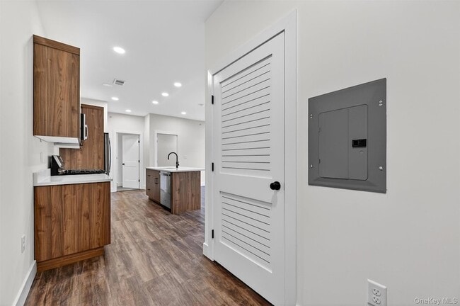 Photo - 19 Welling Pl