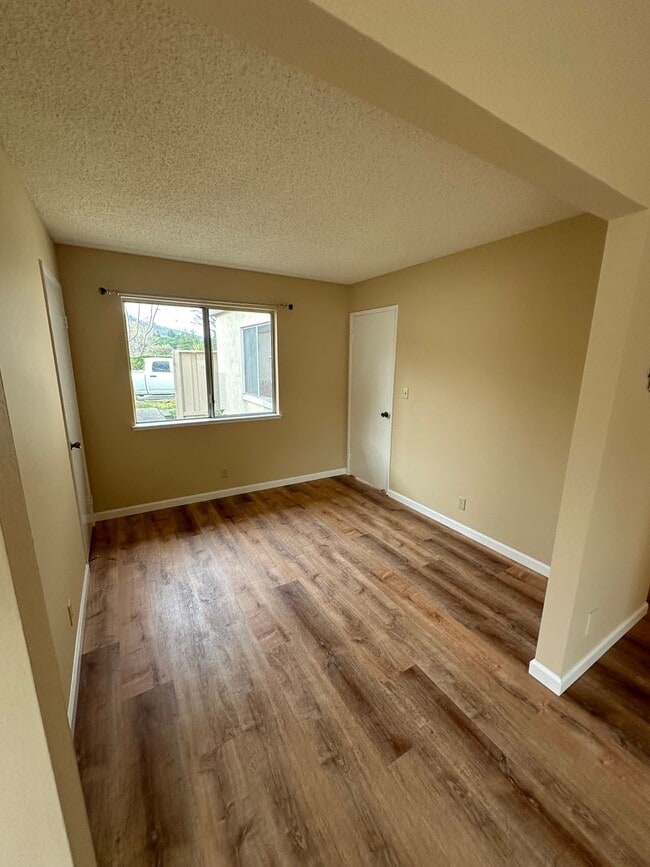 Photo - 2 Bed 2 Bath W/ Attached 2 Car Garage