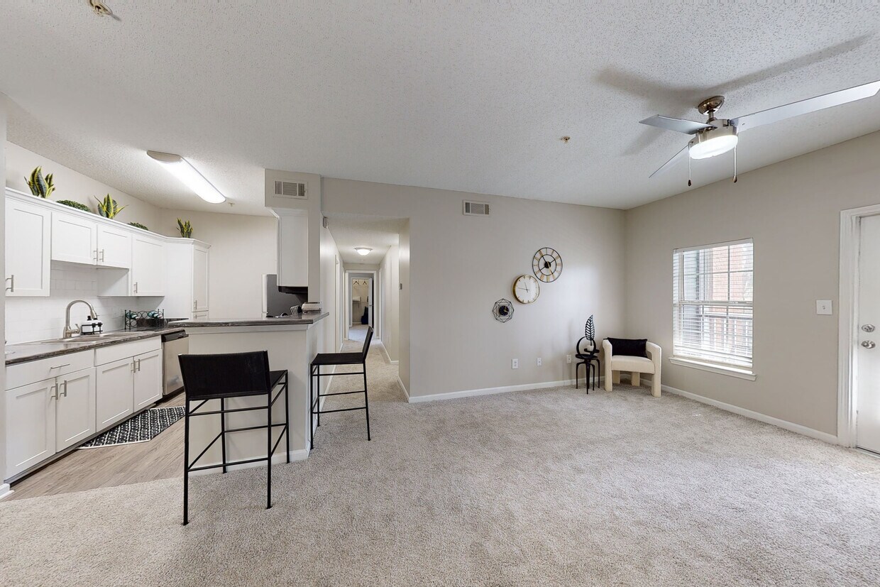 Photo - 12th and James Luxury Apartments
