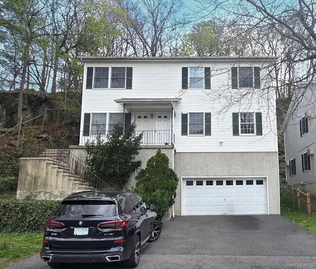 Building Photo - 36 Washington Pl E