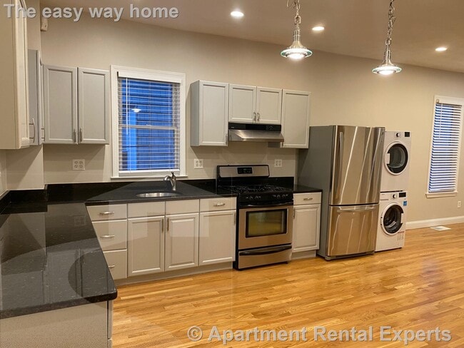 Photo - 13 Brighton St Unit #1