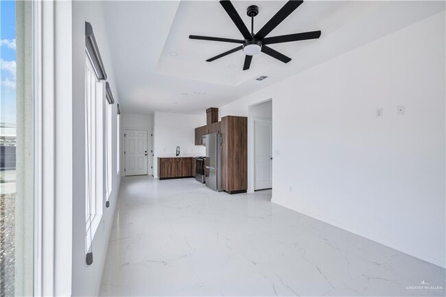 Building Photo - 5320 Vision St Rental