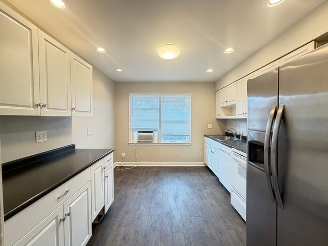 Photo - 2912 Moran Pl Unit 2912 Moran Pl -  3