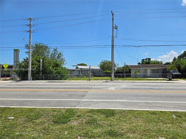 Photo - 11800 SW 216th St