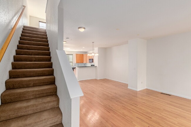 Photo - 418 S Reed Ct