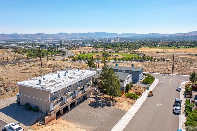 Building Photo - 3260 Gypsum Rd Rental