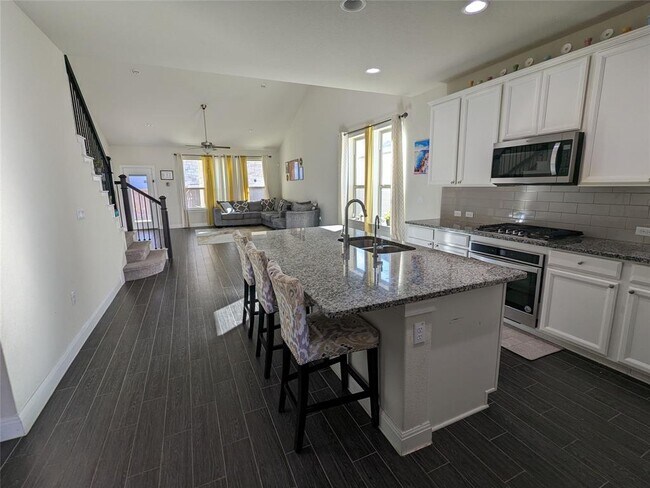 Photo - 9905 Quercia Dr