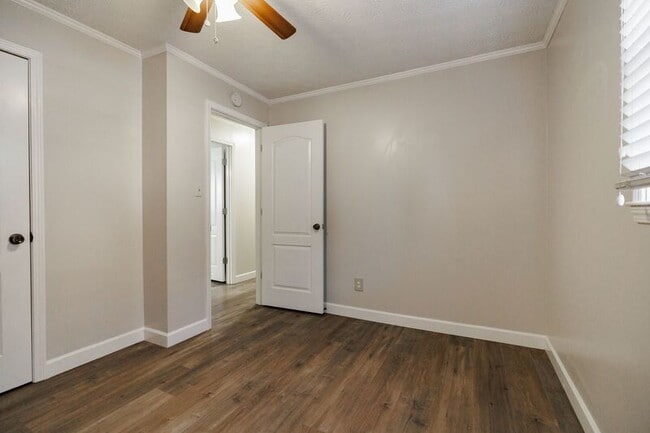 Photo - 370 Cedar Creek Rd