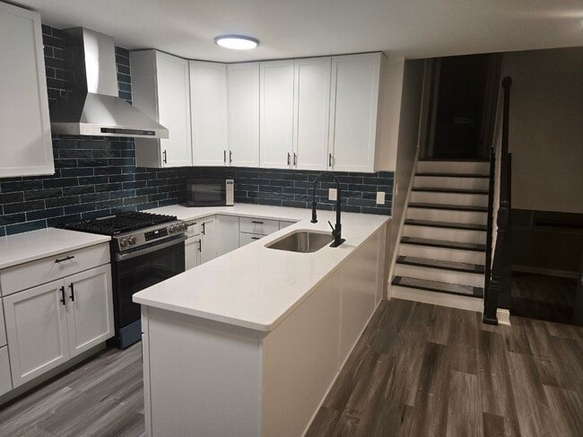 Photo - 456 W Inverrary Ln