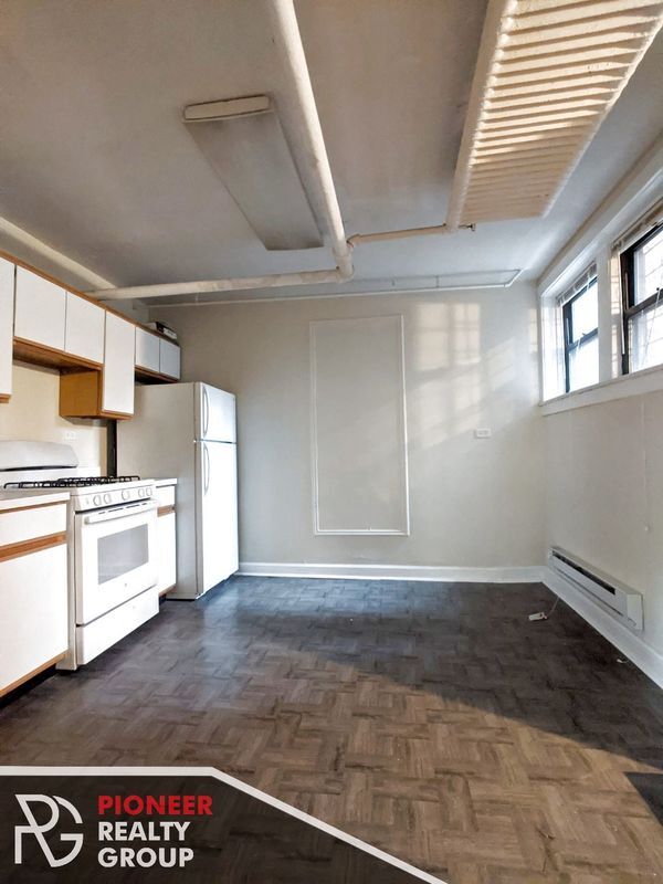 Photo - 2241 N Bissell St Unit G