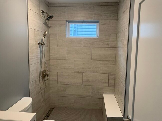 Photo - 115 Shore Dr Unit 1