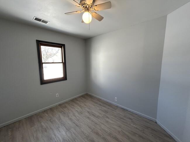 Photo - 214 N California Ave