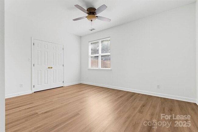 Photo - 8122 Village Harbor Dr