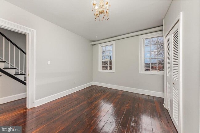 Photo - 503 Caroline St