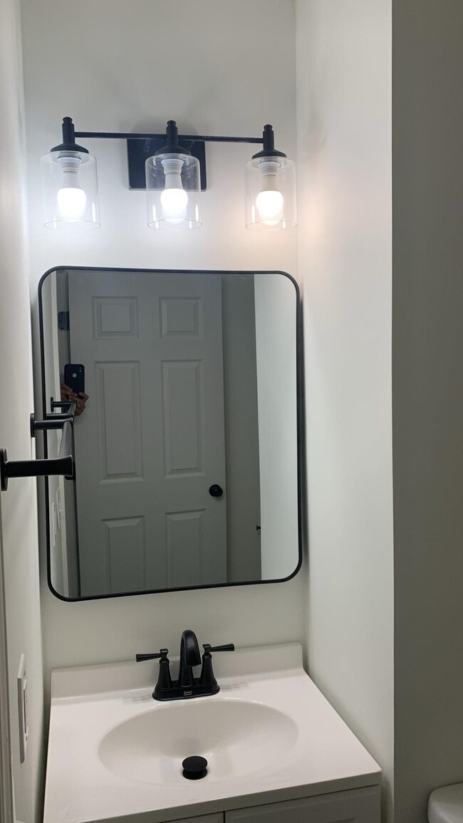 Photo - 1337 Barth Ave