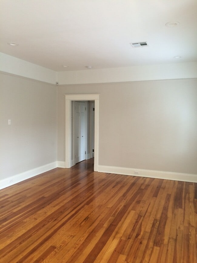 Photo - 328-330 State St. Unidad 330