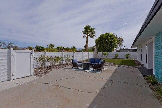 Photo - 765 Rosa Parks Rd