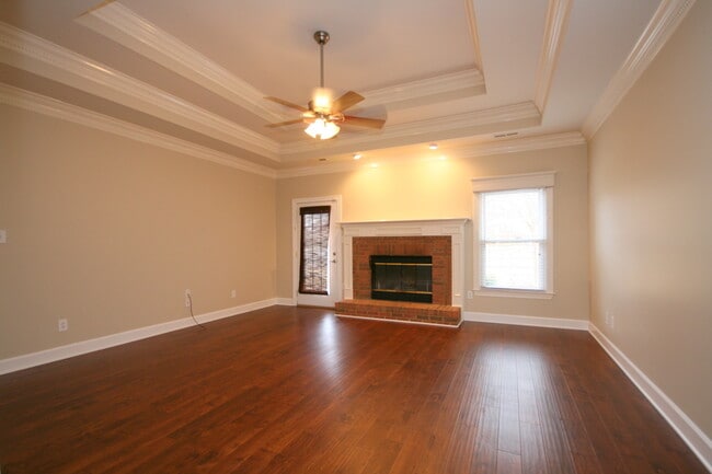 Photo - 2654 Quarter Ln SE