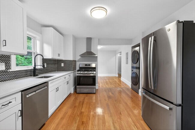Photo - 112 Woodstock St Unit 2