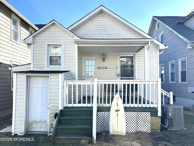 Photo - 208 15th Ave