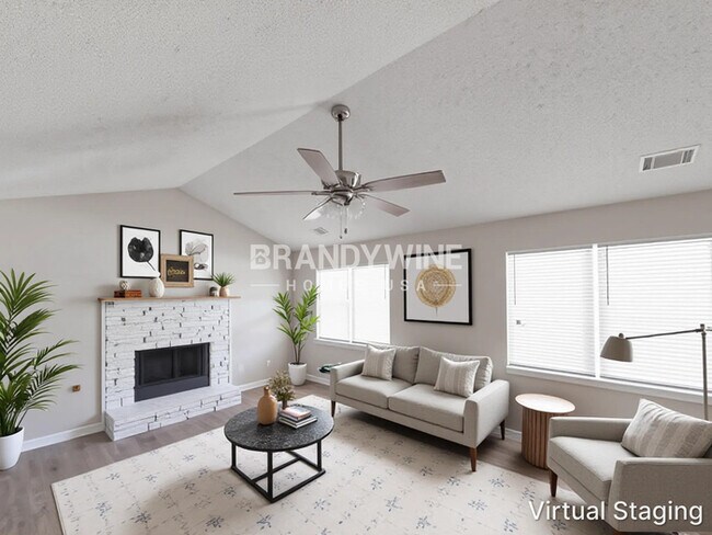Photo - 104 Dana Dr