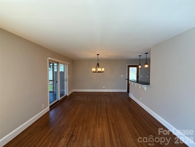 Photo - 2821 Sunset Dr